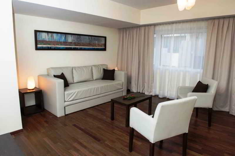 Park Royal 3*