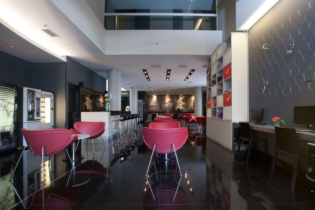 Hotel Two 3*