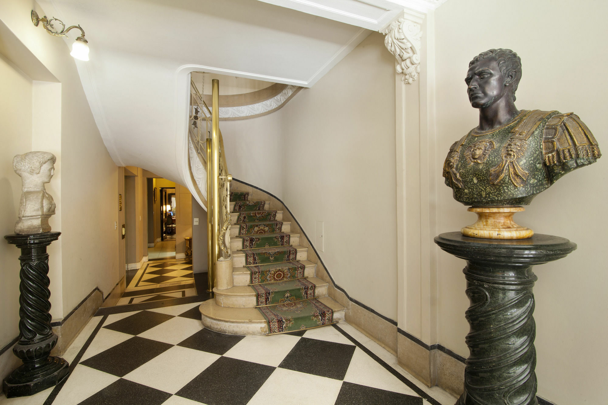 Leonardo Da Vinci Aparthotel Buenos Aires