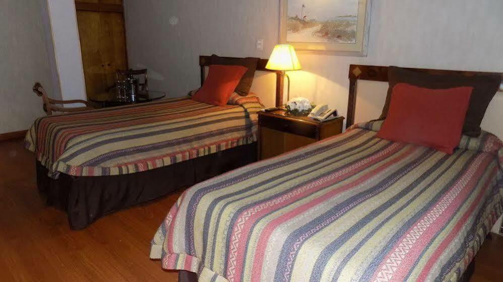 Mayflower Hotel
