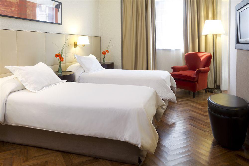 Nh Collection Lancaster Hotel 4*