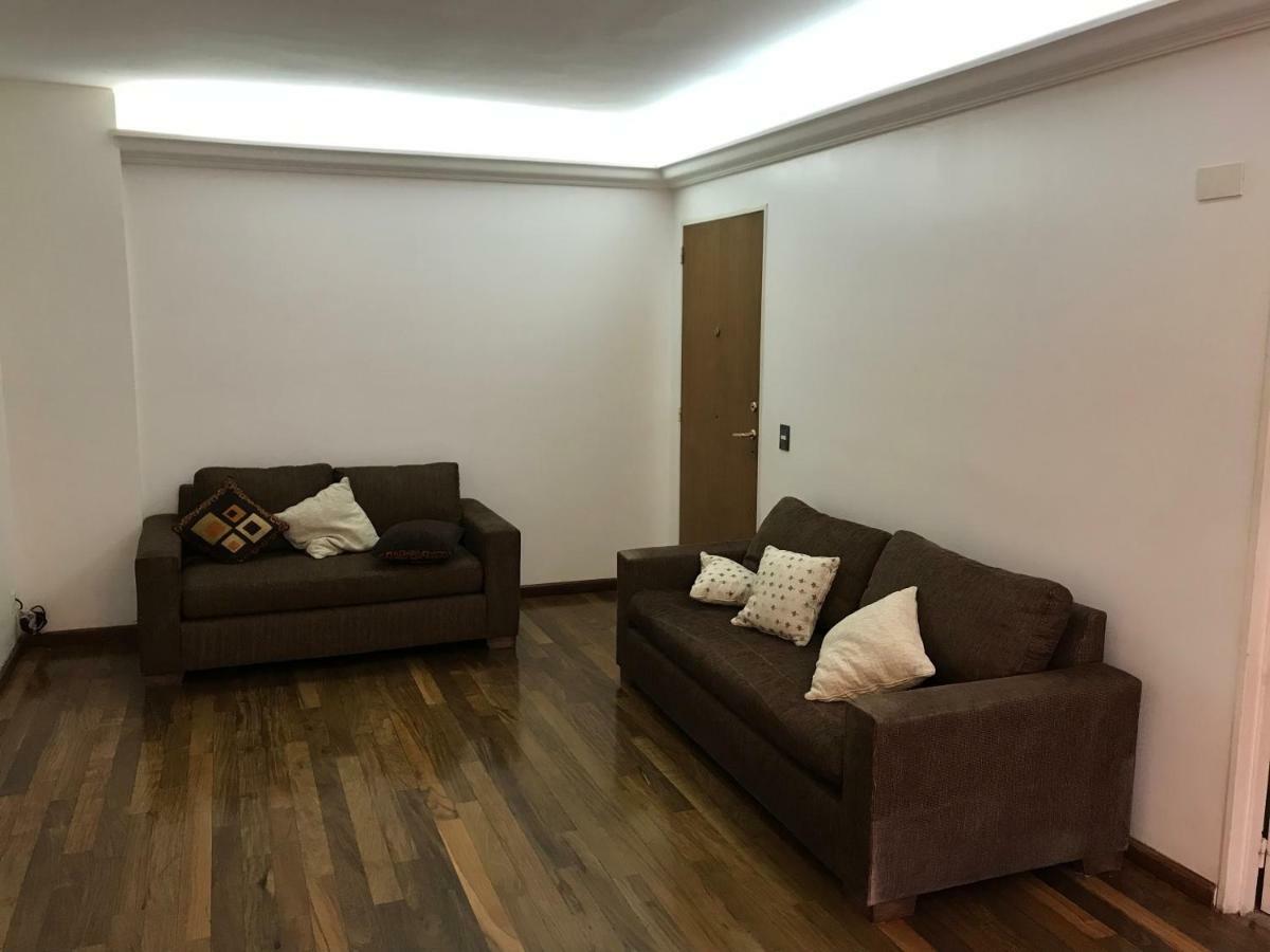 Cabildo Y Juramento Con Parrilla Apartment
