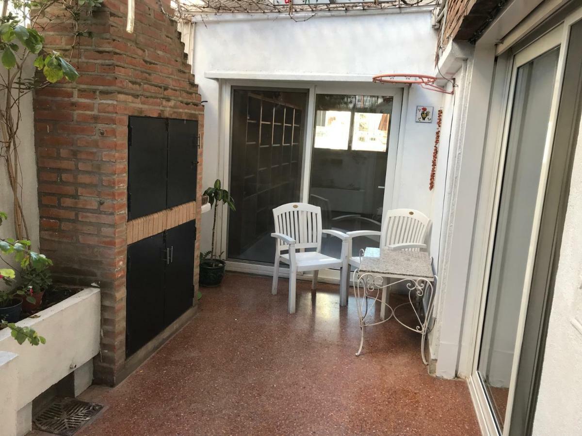 Cabildo Y Juramento Con Parrilla Apartment