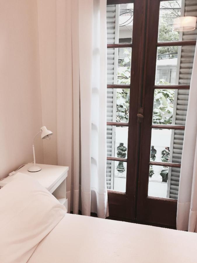 Apartamento Dos Ambientes Amplios Y Luminosos En Recoleta