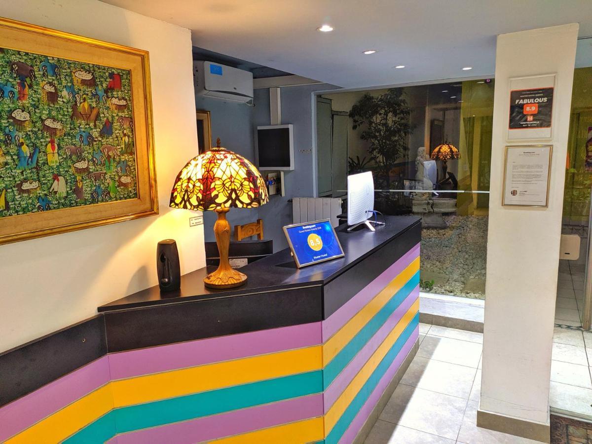 Master Borges Hostal
