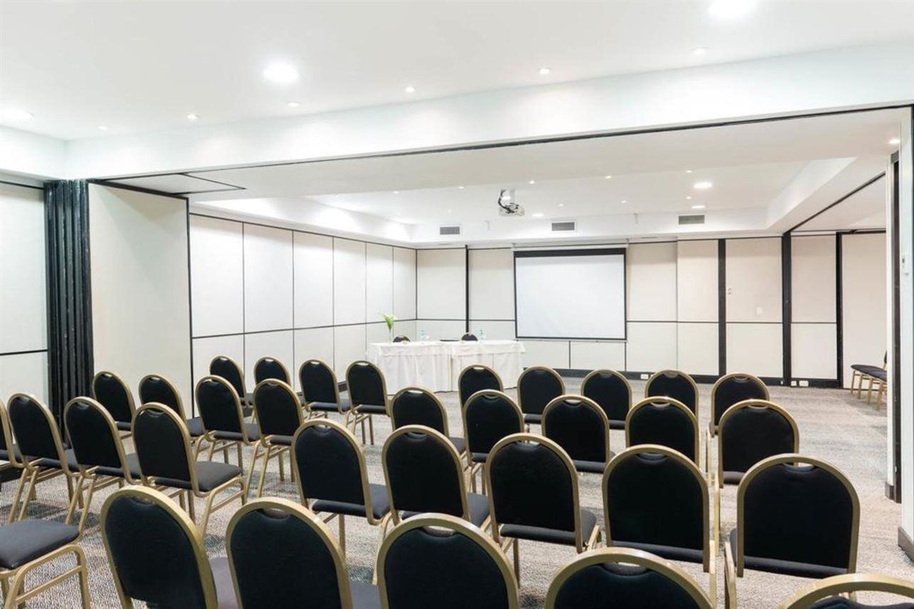 Loi Recoleta Hotel