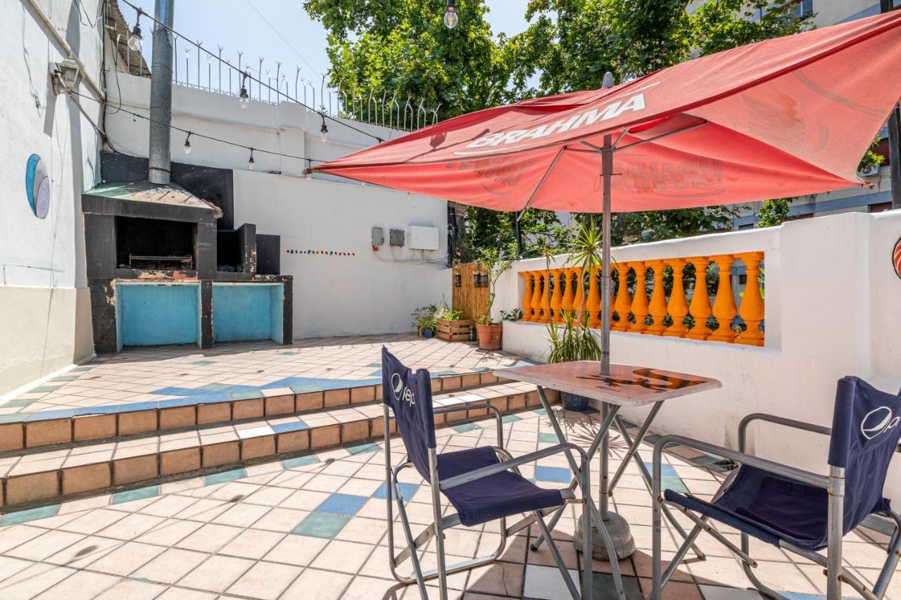 Granados Hostel *