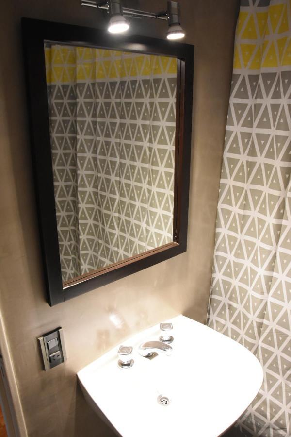 Esmeralda Studio Apartment