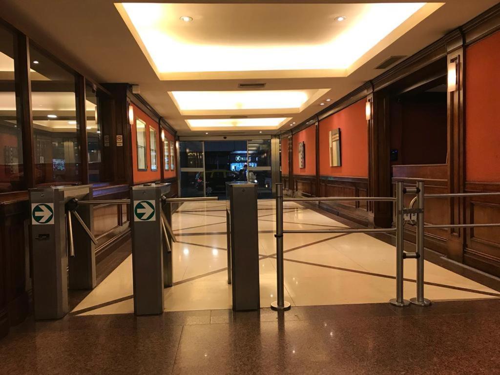 Edificio Corrientes818 Apartamento