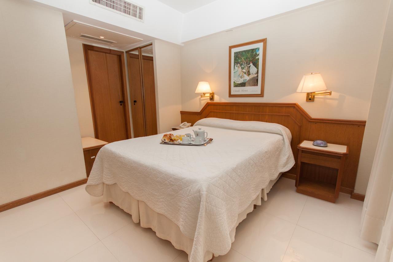 Hotel Cuatro Reyes Buenos Aires