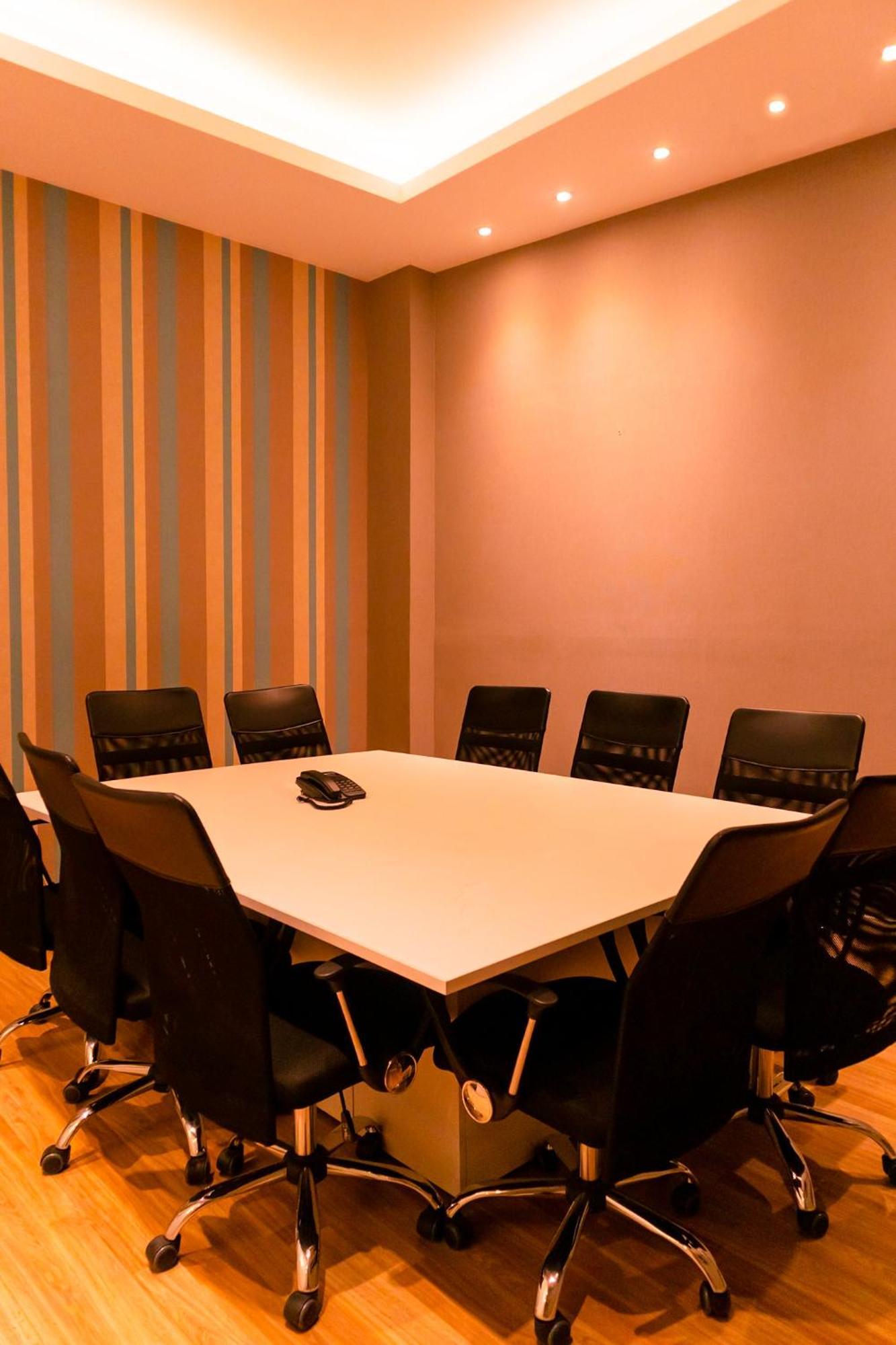 Hotel Howard Johnson Plaza By Wyndham Florida Street Buenos Aires