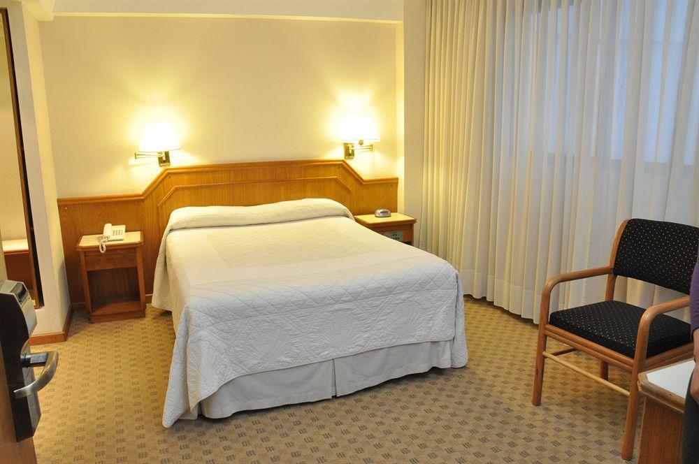 Cuatro Reyes Hotel Buenos Aires