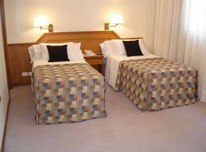 Hotel Cuatro Reyes Buenos Aires