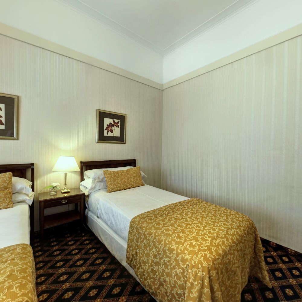 Carsson Downtown Hotel 4*