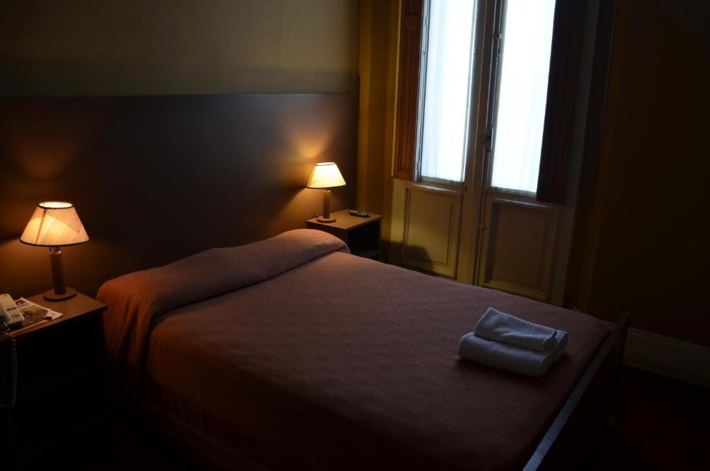 Ritz & Ba Hostel