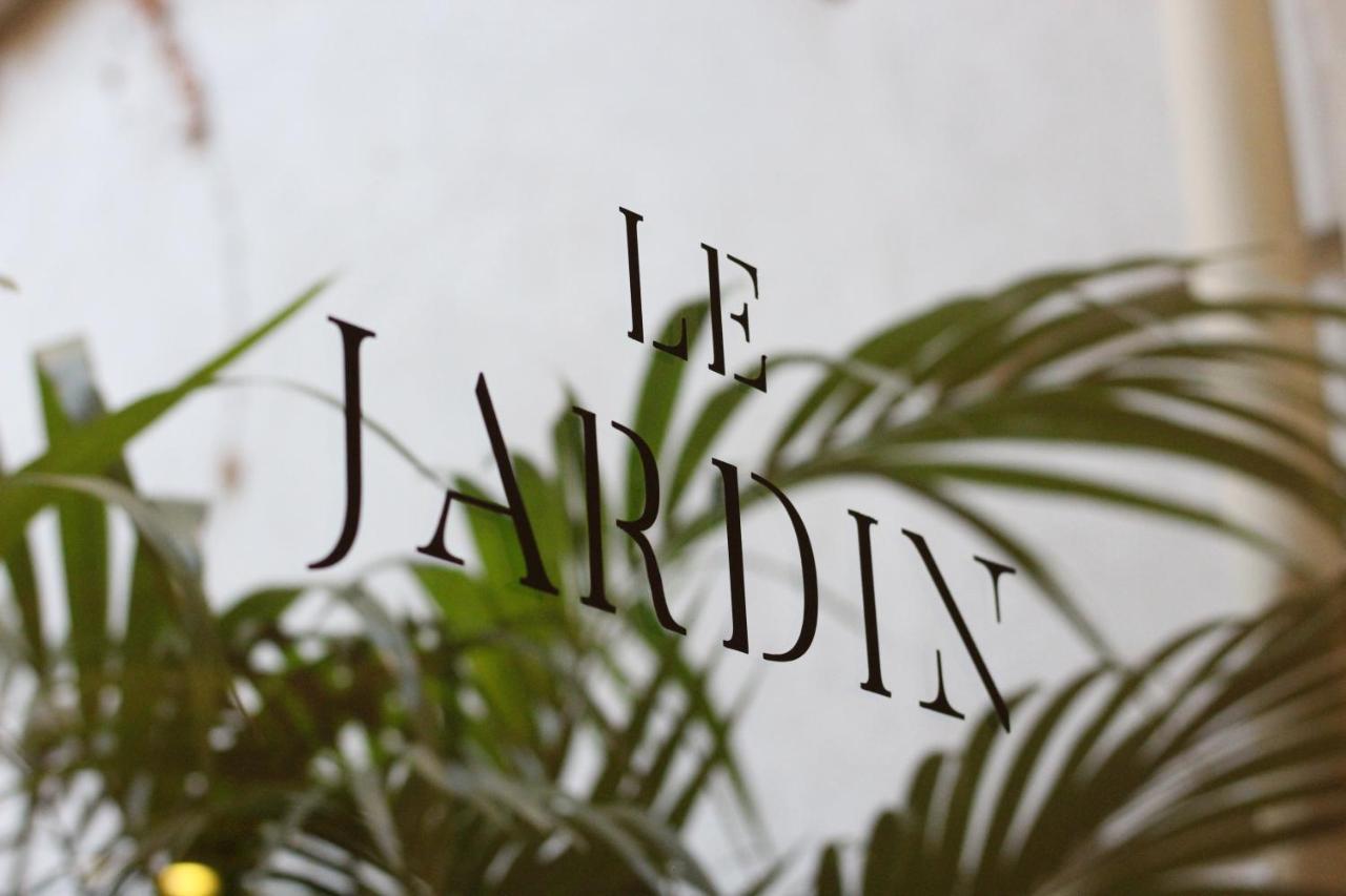 Carsson Downtown Hotel