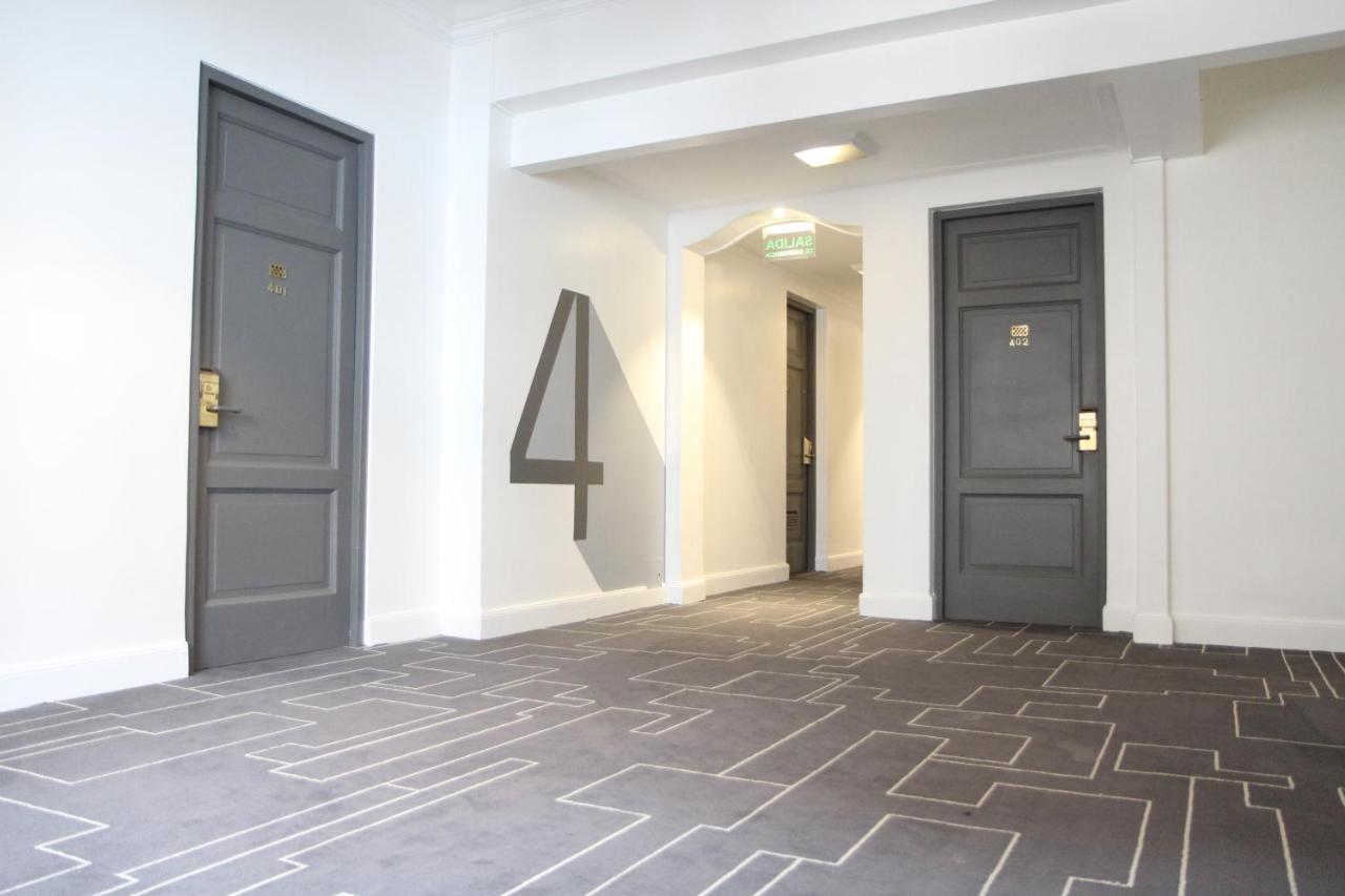 Carsson Downtown 4*