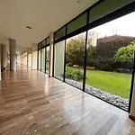 Ayres Del Botanico