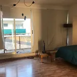Amplio Ambiente Y Medio Luminoso C Pileta En El Edificio Para 4 Personas Con Cama Doble Y Un Sillon Cama Tambien Doble