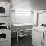 Monoambiente Calido Y Luminoso En Recoleta