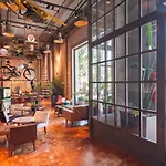 Stylish Luxe Apt At La Galerie San Telmo 224