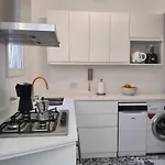 Clasico Y Moderno Departamento En El Corazon De Buenos Aires