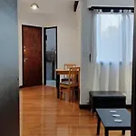 Departamento En Recoleta A 1 Cuadra De Facultad Medicina Y Hospital De Clinicas