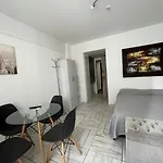 Center Apartment Studio