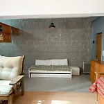 Estudio Simples Em Almagro - Gascon 13