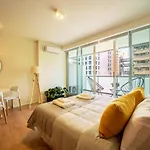 Fliphaus Be Libertador - Lux 3 Pax Loft 10-3