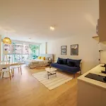Fliphaus Be Libertador - Lux 3 Pax Loft 10-3