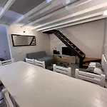 Casa Con Increible Terraza, Parrilla Y Pileta 21 Jovenes En Palermo