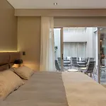 Modern Luxury Home Perfect For Couples And Families