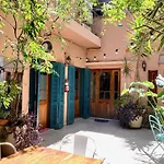 Lina\'S Tango Guesthouse