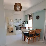 Seliz Suites Luminoso, Con Cochera Para Auto Mediano O Pequeno