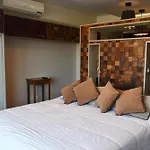 Syrah Suites