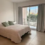 Monoambiente Nuevo Y Luminoso En Flores