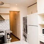 Private Room In A Huge Multicultural Apartment