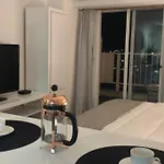 Hermoso Departamento Al Lado Del Patio Bulrrich, Con Vista Al Rio