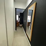 Minimalist Apartment Next To Rosedal