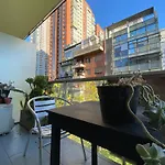 Minimalist Apartment Next To Rosedal