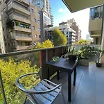 Minimalist Apartment Next To Rosedal