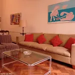 Comodo Depto En Buenos Aires Centro, Cerca De Importantes Avenidas Centros Gastronomicos Y Plaza Houssey,