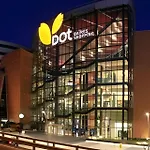Unos Dias De Visita En La Ciudad