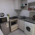Amplio Monoambiente En Edificio Moderno