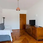 Nuoma Arenales - Piso Alto, 2 Guests, Full Equipado