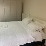 Del Plata Suites