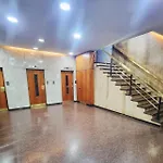 Fashion And Travel Plaza