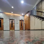 Fashion And Travel Plaza