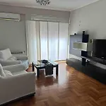 Espectacular Apartamento Con Cochera Privada Y Terraza Panoramica